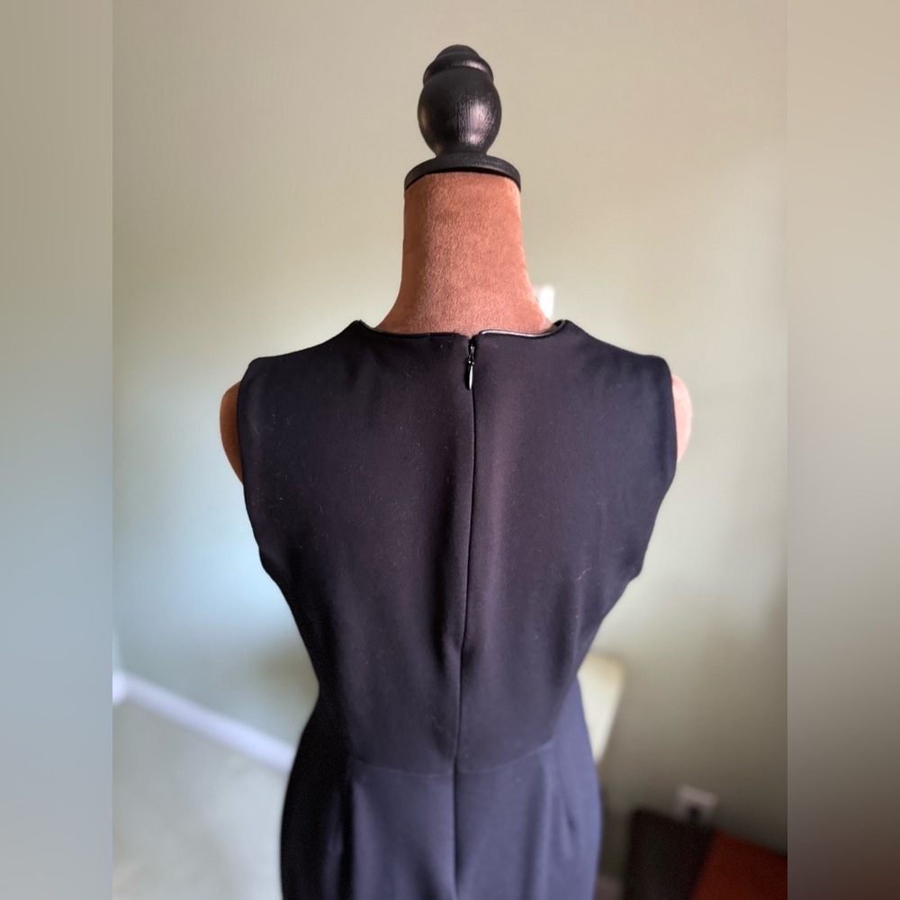Banana Republic Black Sleeveless V Neck Dress With Leather Collar Trim - Picture 4 of 6